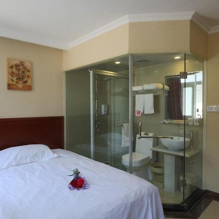 Greentree Inn Shanghai Pudong Airport Huaxia East Road Railway Station Shell Hotel Xangai Exterior foto