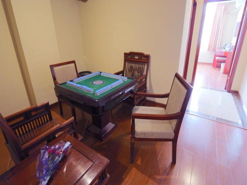 Greentree Inn Shanghai Pudong Airport Huaxia East Road Railway Station Shell Hotel Xangai Exterior foto