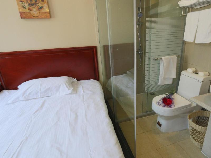 Greentree Inn Shanghai Pudong Airport Huaxia East Road Railway Station Shell Hotel Xangai Exterior foto