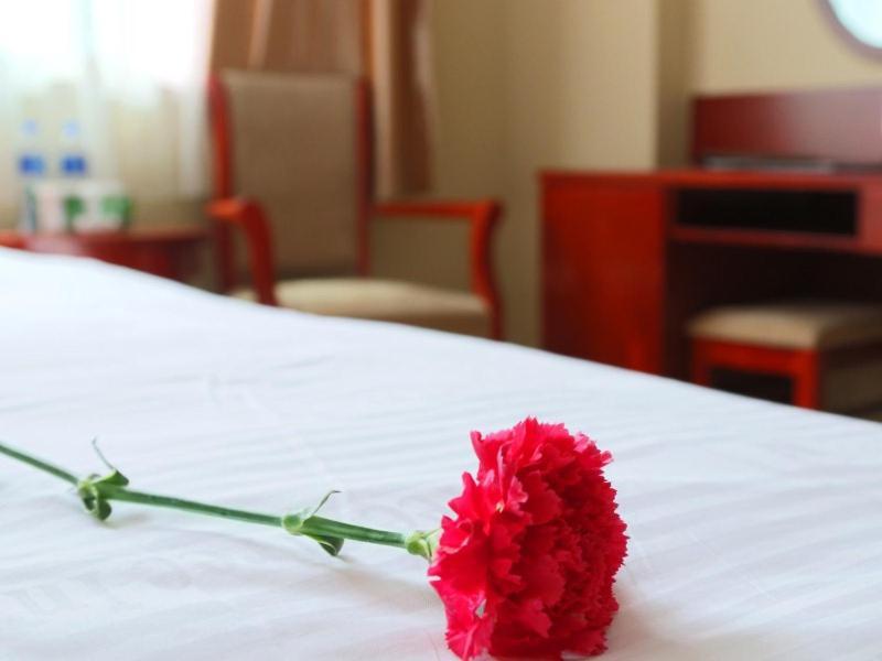 Greentree Inn Shanghai Pudong Airport Huaxia East Road Railway Station Shell Hotel Xangai Exterior foto