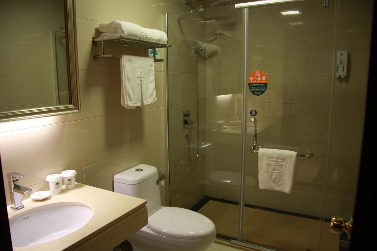 Greentree Inn Shanghai Pudong Airport Huaxia East Road Railway Station Shell Hotel Xangai Exterior foto