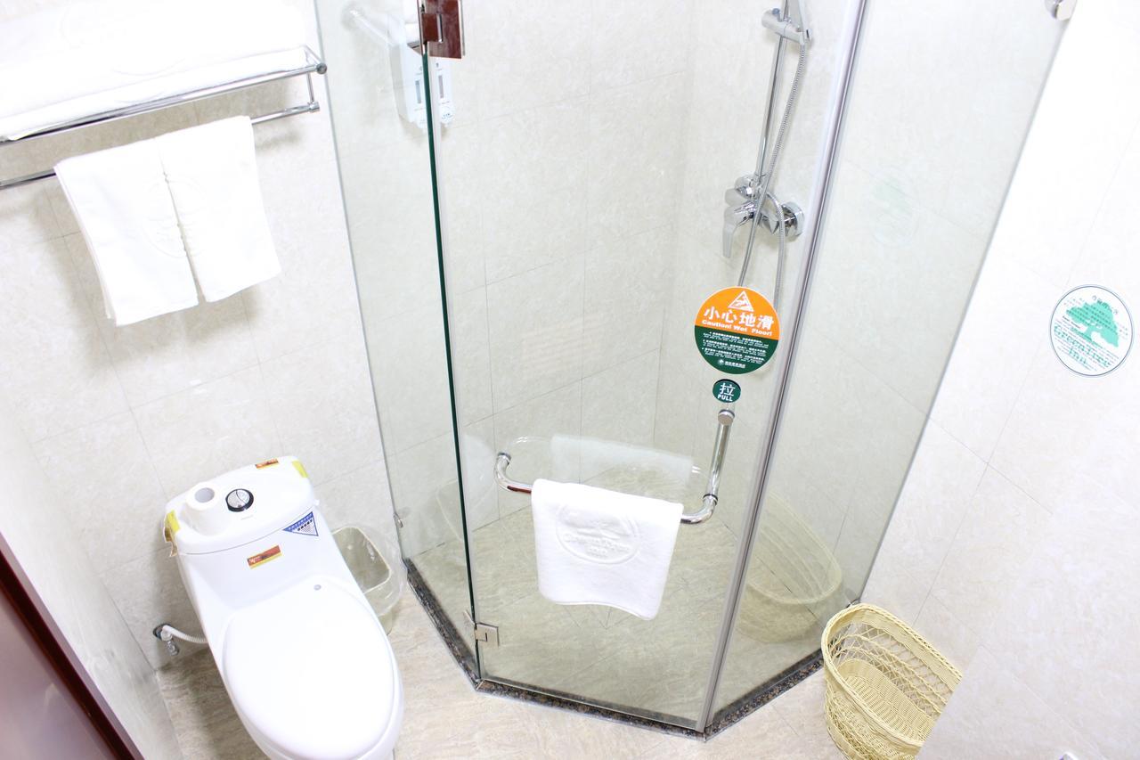 Greentree Inn Shanghai Pudong Airport Huaxia East Road Railway Station Shell Hotel Xangai Exterior foto